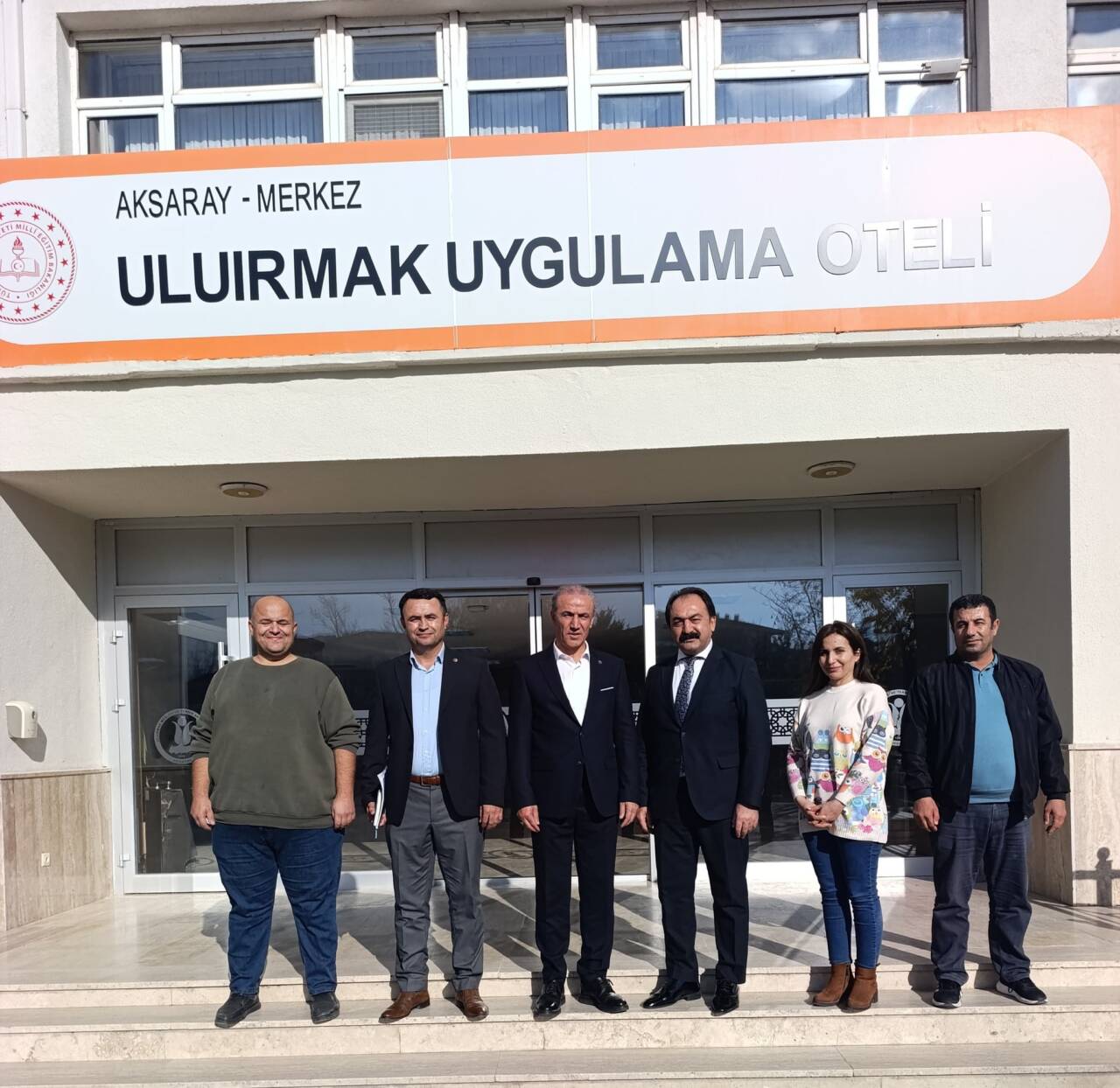 Eğitim-Bir-Sen Aksaray Şube Başkanı Murat Görmez, sendikanın saha çalışmalarını sürdürerek