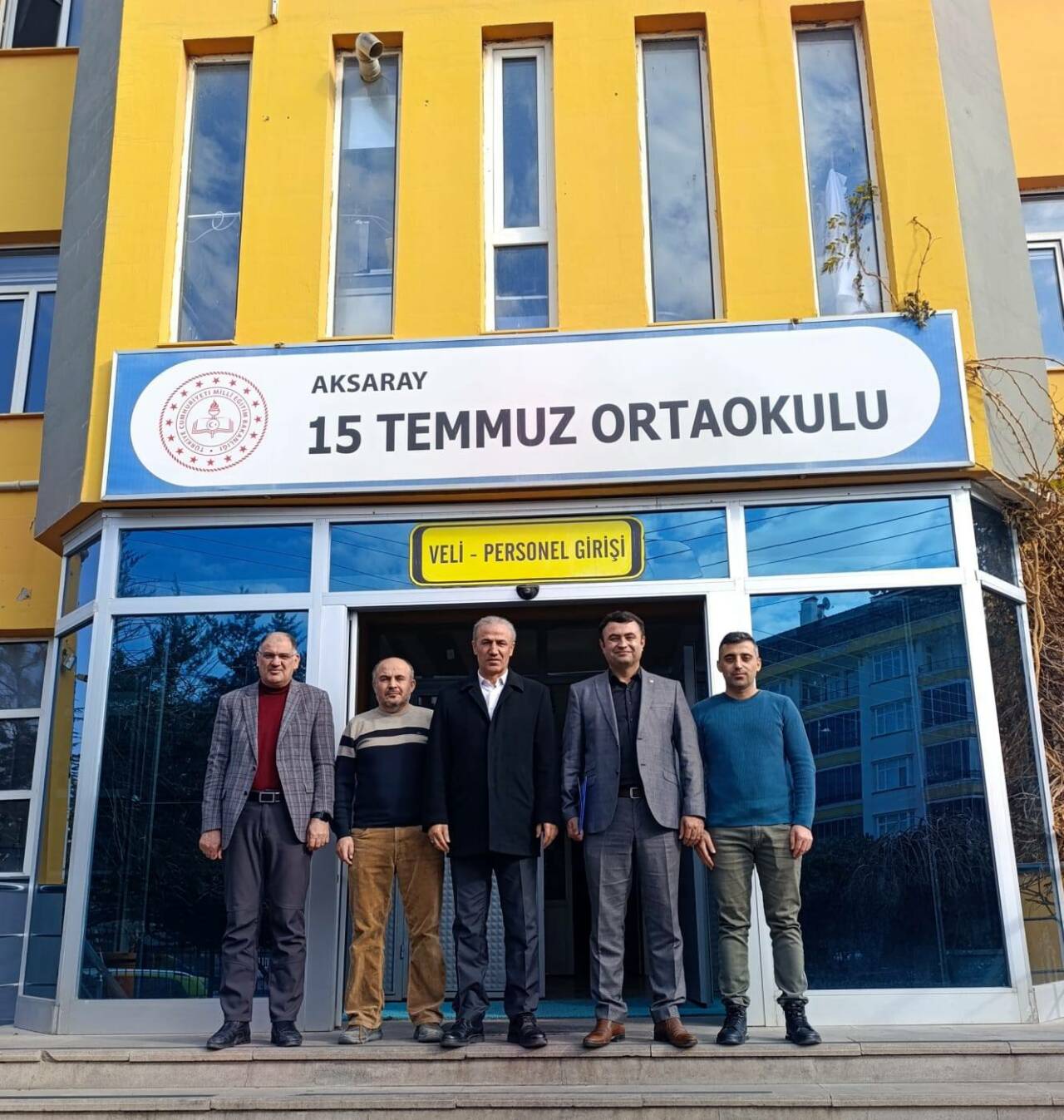 Eğitim-Bir-Sen Aksaray Şube Başkanı Murat Görmez ve beraberindeki teşkilat üyeleri,