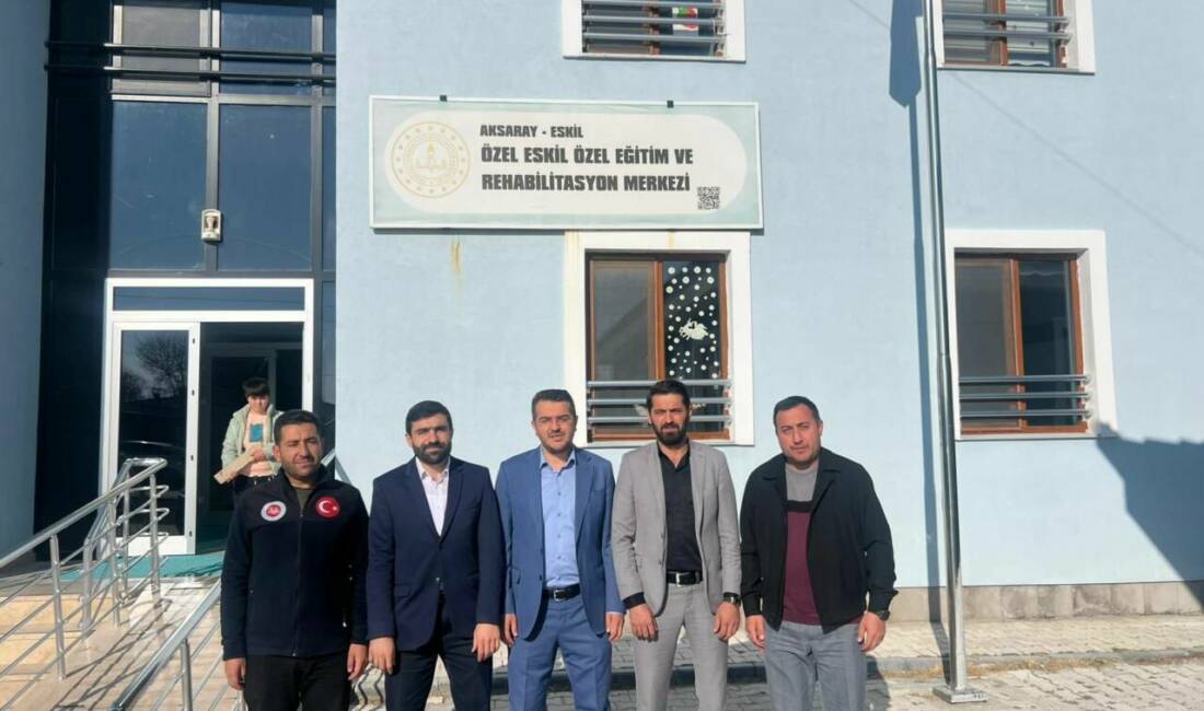 Eskil İlçe Müftülüğü bünyesinde görev yapan şube müdürü, vaiz, manevi