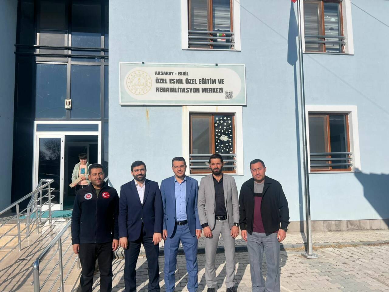 Eskil İlçe Müftülüğü bünyesinde görev yapan şube müdürü, vaiz, manevi