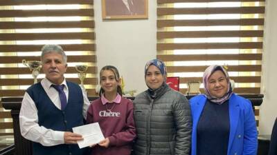 Eskil ilçesinde öğrenim gören Fatma Berra Şahin, Dilimizin Zenginlikleri projesi