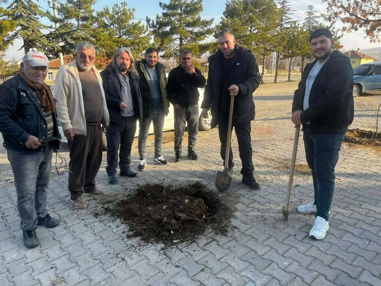Aksaray'ın Sarıyahşi ilçesine bağlı Boğazköy’de yaşayan gençler, çevreye duyarlılık konusunda