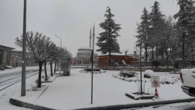 Aksaray’ın Güzelyurt ilçesinde etkili olan kar yağışı, tarihi ve doğal