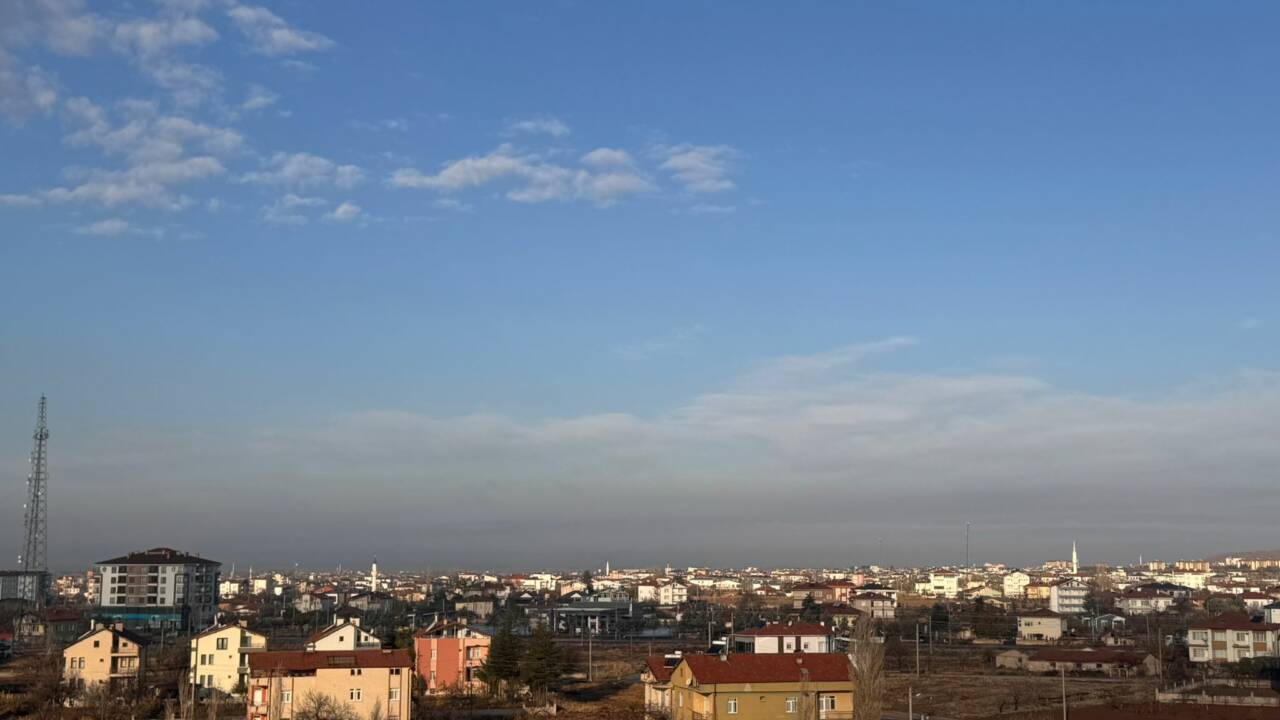Meteoroloji, Aksaray ve çevresinde öğle saatlerinden itibaren aralıklı yağış uyarısı