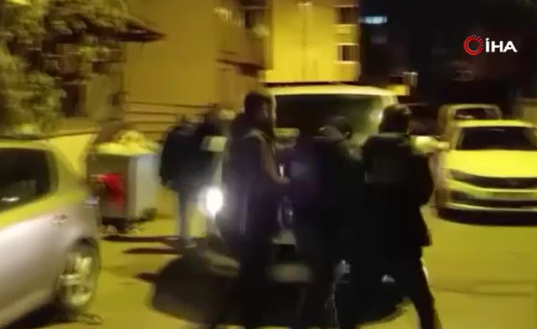 İçişleri Bakanı Ali Yerlikaya tarafından yapılan açıklamada 21 şehirde polis