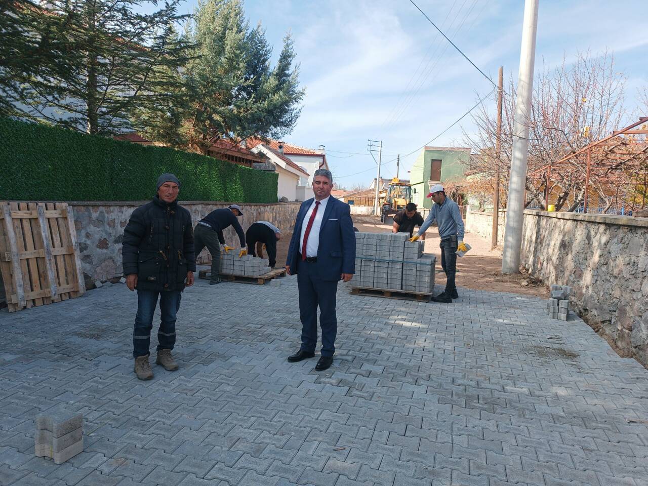Ihlara Belediyesi, Kasabanın genel altyapı ve çevre düzenleme çalışmalarını sürdürüyor.