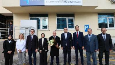 Vali Mehmet Ali Kumbuzoğlu, İŞKUR personeliyle bir araya gelerek yürütülen