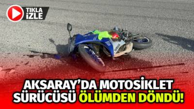 Aksaray Hacılar Harmanı’nda galericiler sitesi girişinde otomobil ile motosiklet çarpıştı.