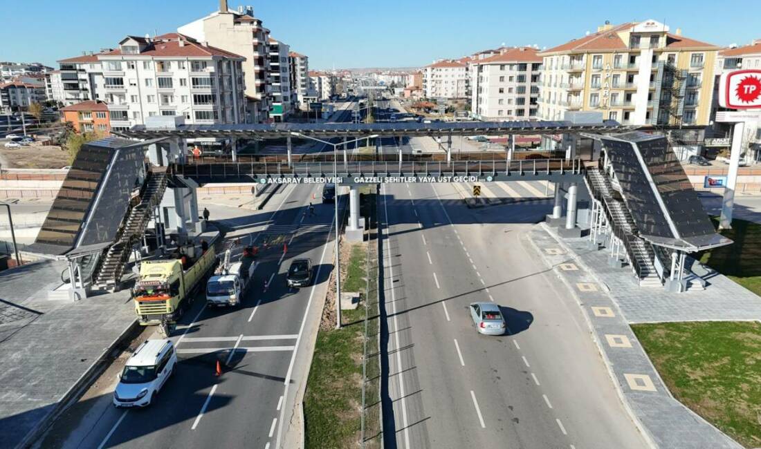 Tacin Mahallesi E-90 Kavşağı’nda tamamlanan yaya üst geçidiyle E-90 güvenliği