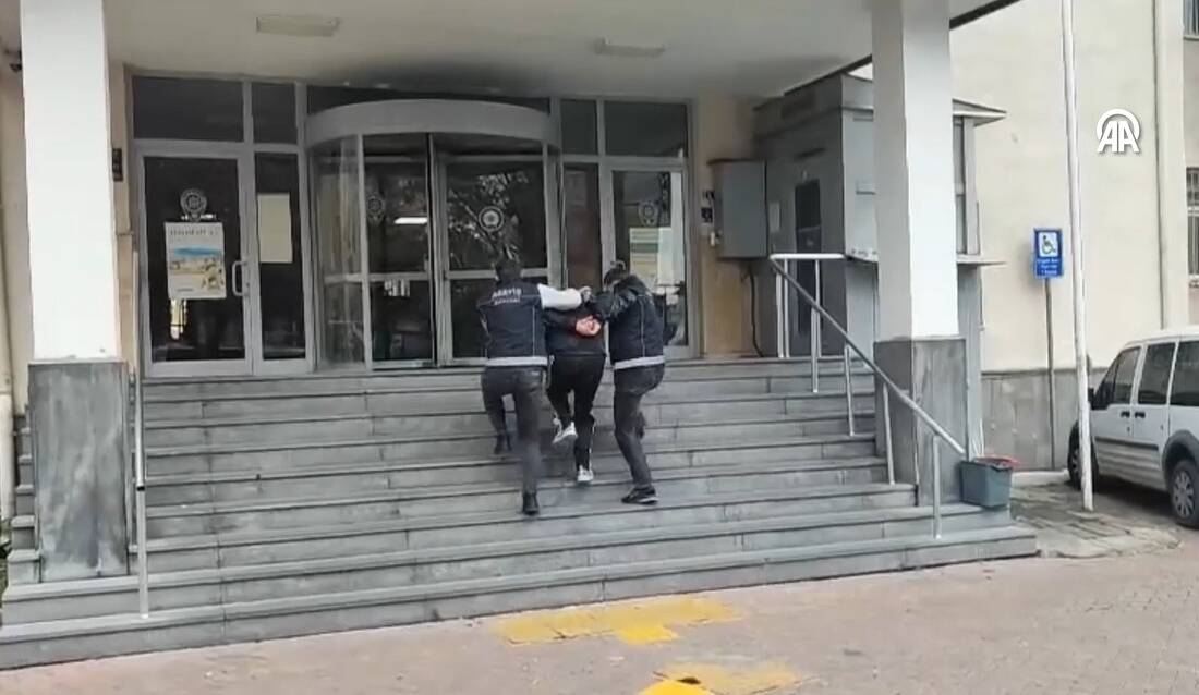 Kayseri'de İl Emniyet Müdürlüğü ekipleri tarafından hakkında 22 yıl 8
