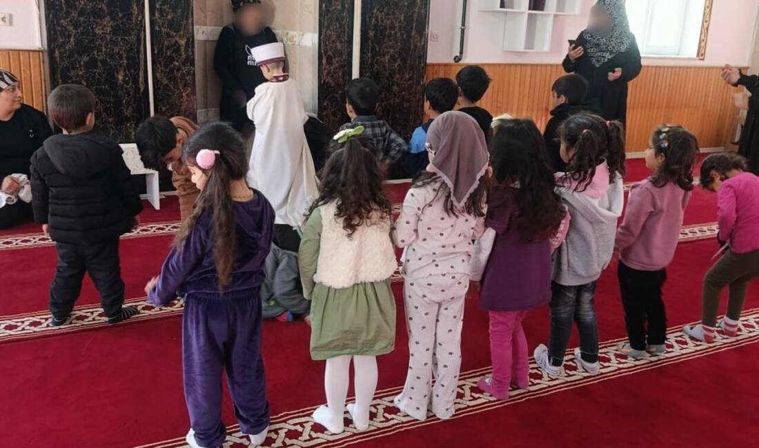 Ağaçören İlçe Müftülüğü tarafından yürütülen 4-6 Yaş Kur’an Kursu, küçük