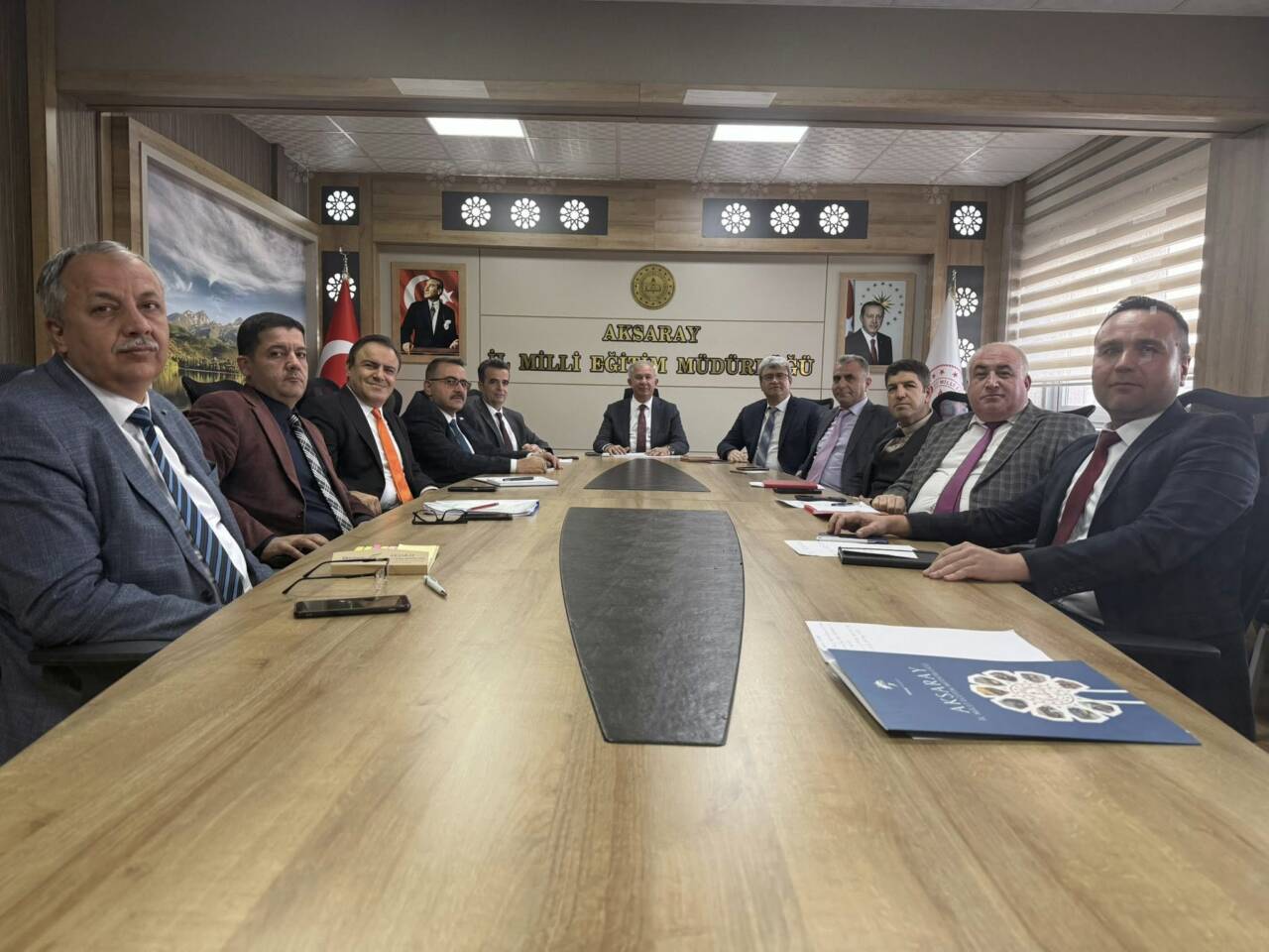 Aksaray İl Millî Eğitim Müdürü Metin Alpaslan başkanlığında, tüm birim