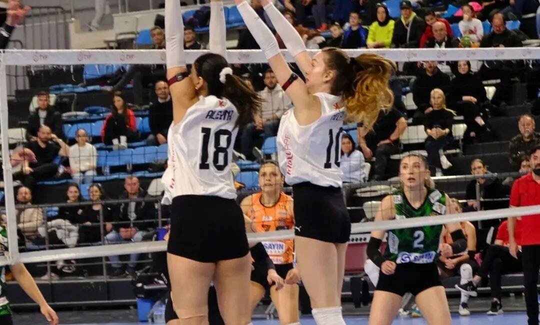 Kuzeyboru MaxiPIPE, deplasmanda oynanan karşılaşmada Sakarya ekibine 3–0 mağlup oldu.