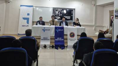 Aksaray’daki Meslek Tanıtım Günü, gençlere meslek tanıtımı desteği vererek kariyer