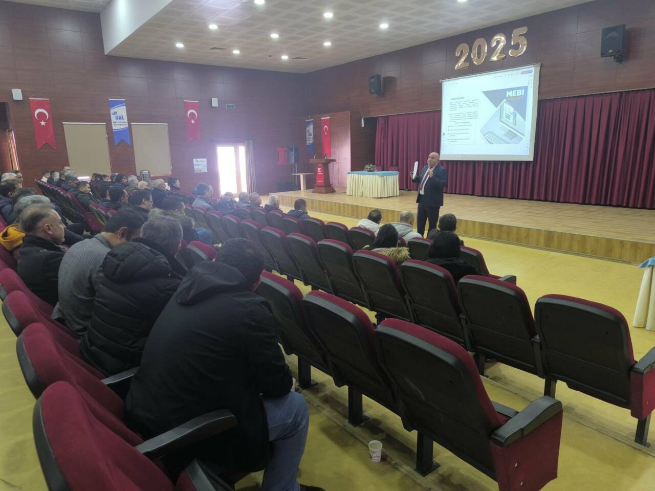 Aksaray İl Millî Eğitim Müdürlüğü, dijital eğitim uygulamalarının etkin kullanımını