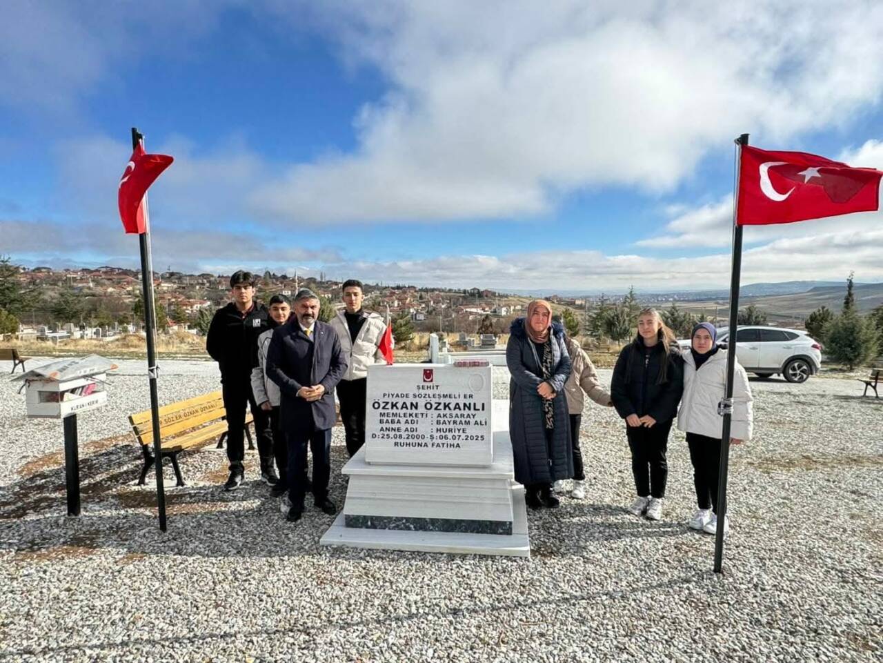 Ortaköy Şehit Rıfat Kahyaoğlu Anadolu Lisesi, 2018 yılı mezunlarından olup