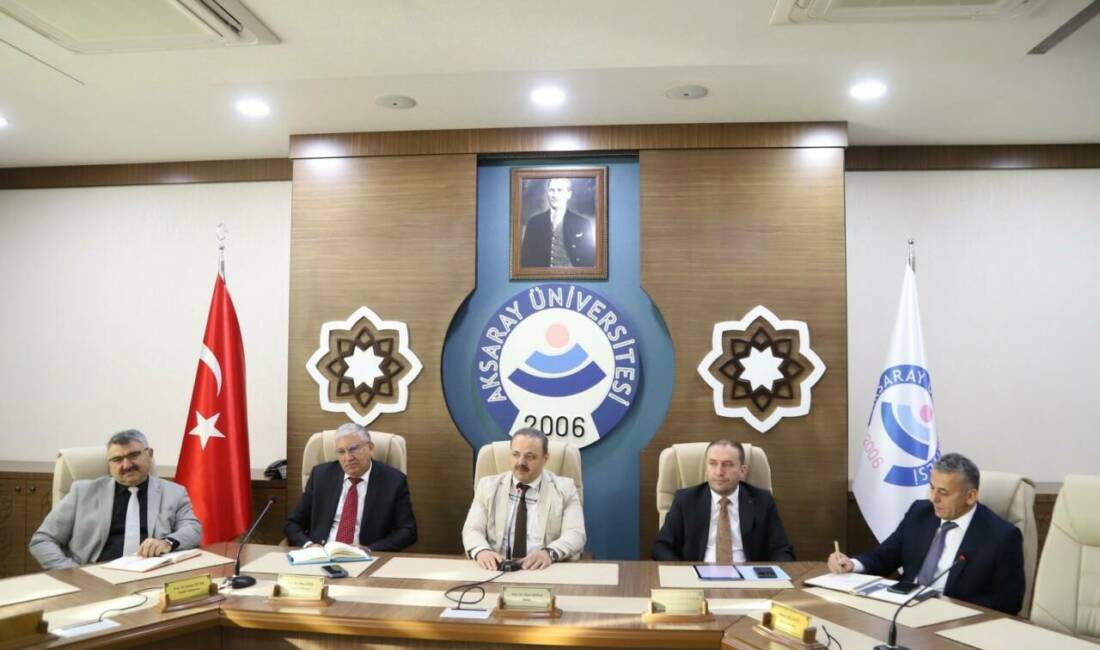 Aksaray Üniversitesi (ASÜ) Kalite Komisyonu Toplantısı Rektörlük Senato Toplantı Salonu’nun