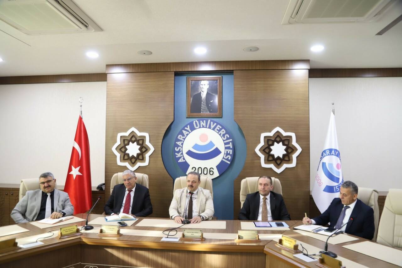 Aksaray Üniversitesi (ASÜ) Kalite Komisyonu Toplantısı Rektörlük Senato Toplantı Salonu’nun