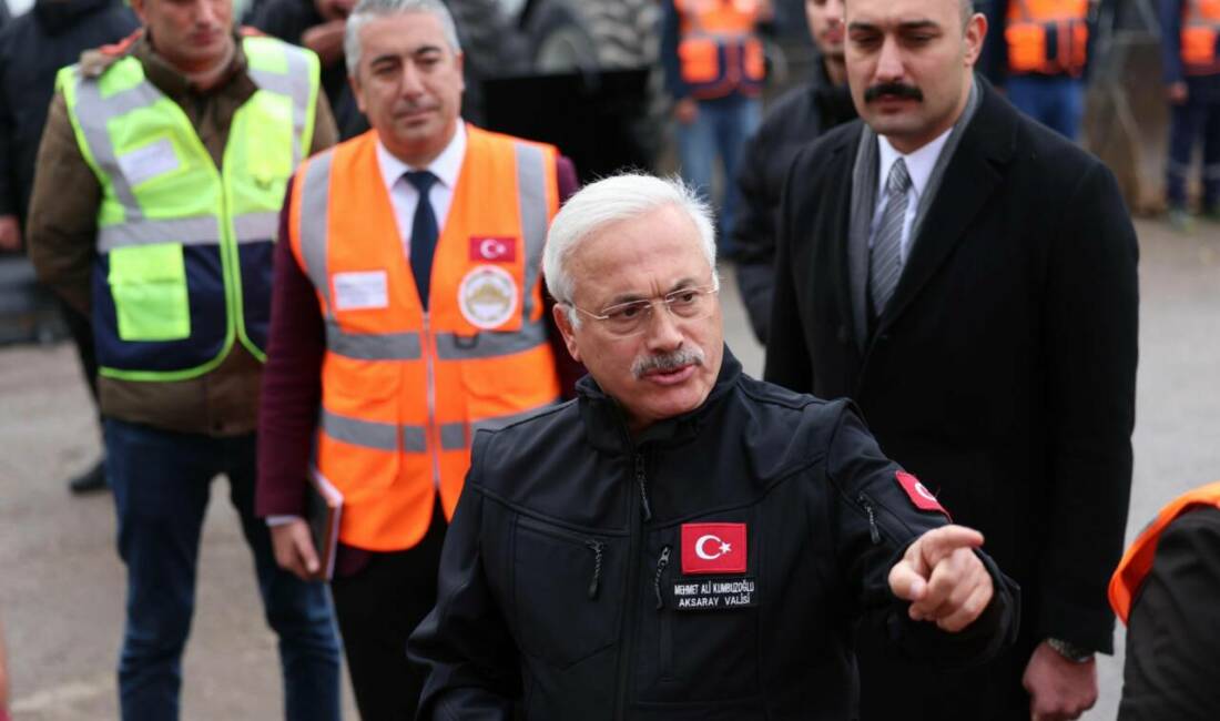 Aksaray Valisi Mehmet Ali Kumbuzoğlu, yoğun kar ve olumsuz hava