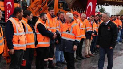 Aksaray’da kış hazırlıkları kapsamında yapılan ziyarette Aksaray Valisi Mehmet Ali