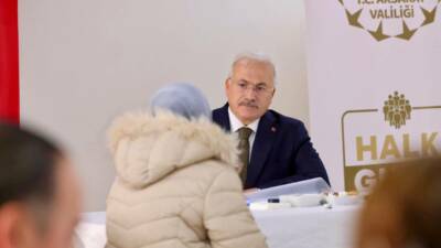 Aksaray Valiliği tarafından düzenlenen Halk Günü programında vatandaşlarla bir araya