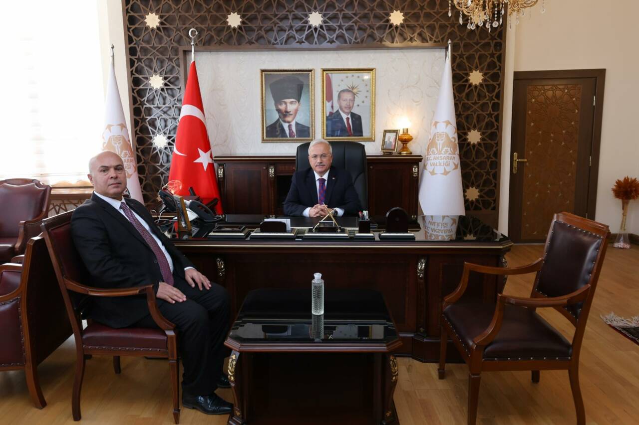 Aksaray Valisi Mehmet Ali Kumbuzoğlu, Aksaray Defterdarı olarak göreve başlayan