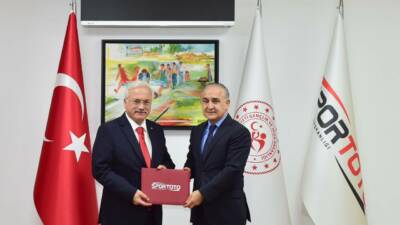 Aksaray’da gençlik ve spor yatırımlarını güçlendirecek üç önemli proje için