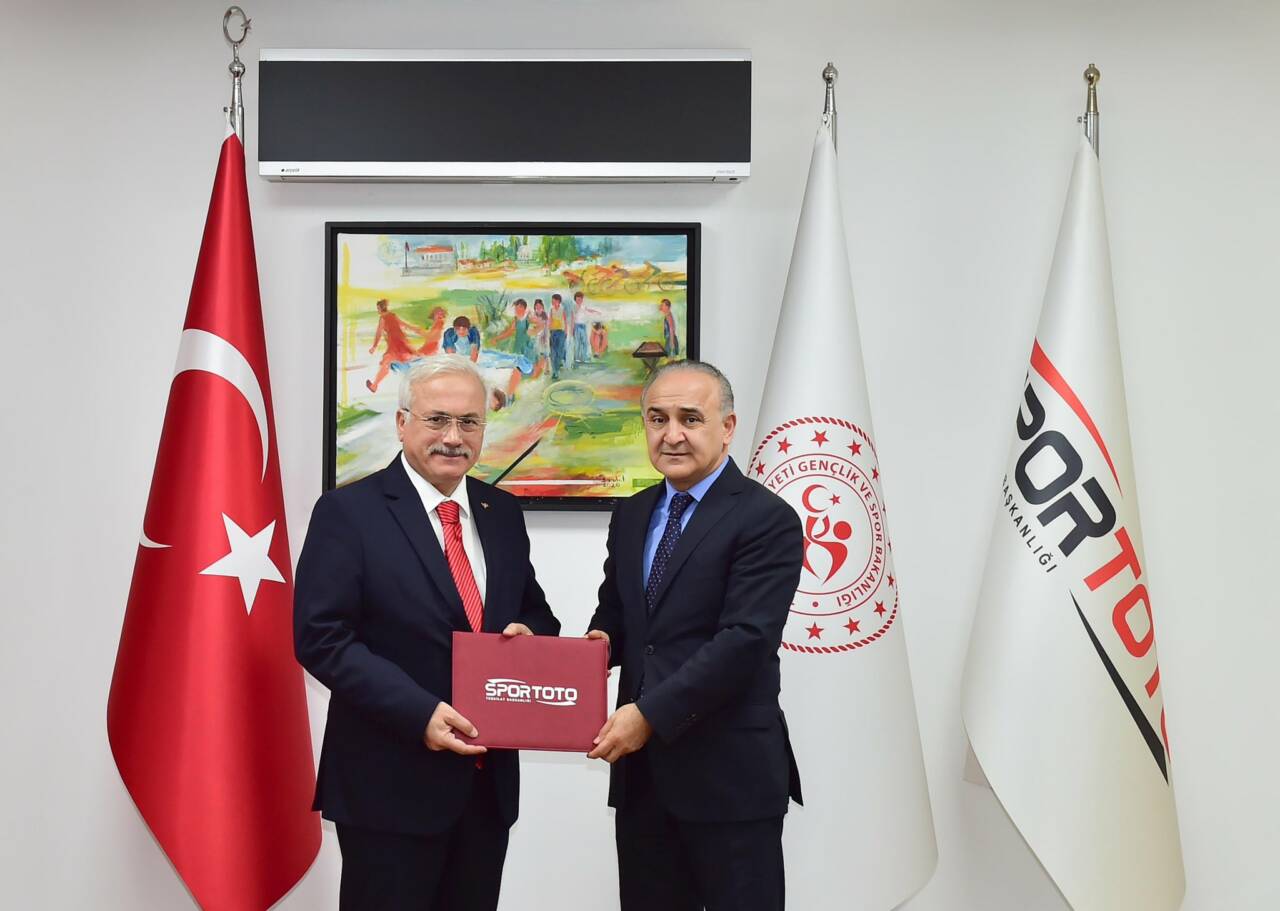 Aksaray’da gençlik ve spor yatırımlarını güçlendirecek üç önemli proje için