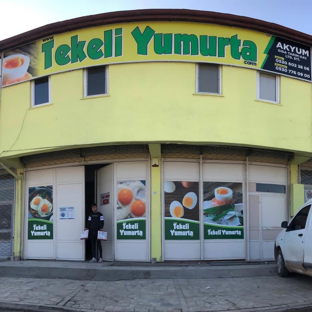 Aksaraylı yumurta üretici Mustafa Tekeli, yumurtada yeni etiket düzeniyle raf