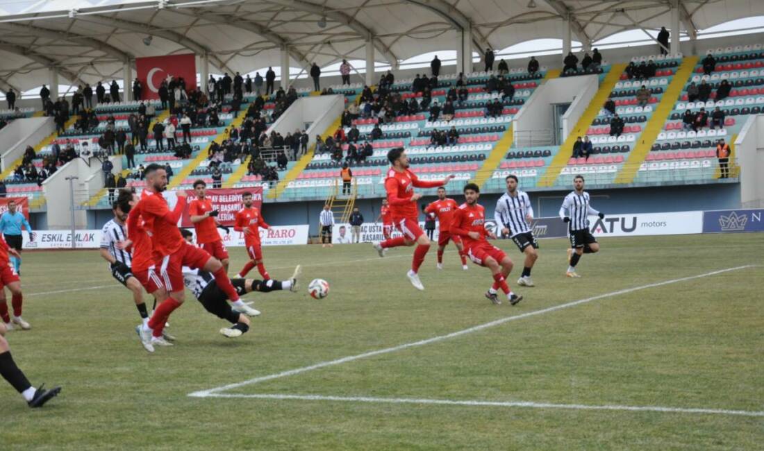 Kuzeyboru 68 Aksaray Belediyespor, bugün Adanaspor deplasmanında kritik maçta sahaya