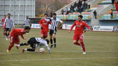 TFF 2. Lig Kırmızı Grup’ta Aksarayspor, sahasında Arnavutköy Belediyespor’a uzatma