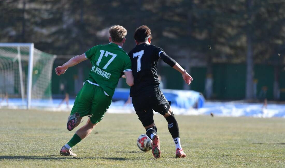 Kırşehir’de oynanan hazırlık karşılaşmasında Kuzeyboru 68 Aksarayspor ile Kırşehirspor sahadan