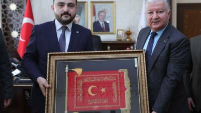 TÜGVA Aksaray İl Temsilcisi Mahmut Aliç ve yönetimi, gençlik projeleri