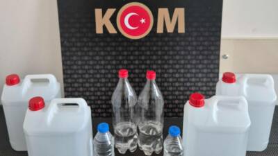 Kırşehir'de İl Emniyet Müdürlüğü  ekipleri tarafından düzenlenen sahte alkol operasyonda