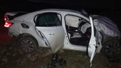 Konya'nın Seydişehir ilçesinde yaşanan olayda otomobil devrildi. Kazada 2 kişi