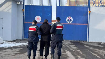 Nevşehir'in Avanos ilçesinde jandarma ekipleri tarafından düzenlenen operasyonda çeşitli suçlardan