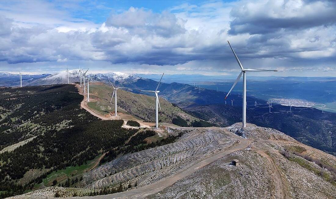 Enerji ve Tabii Kaynaklar Bakanlığı, rüzgardan elektrik üretiminin 3 Ocak’ta