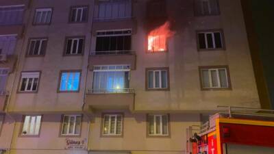 Konya'nın Seydişehir ilçesinde beş katlı apartmanda çıkan yangında 6 kişi
