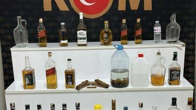 Kırşehir'de düzenlenen operasyonda, 20,25 litre sahte içki ve etil alkol