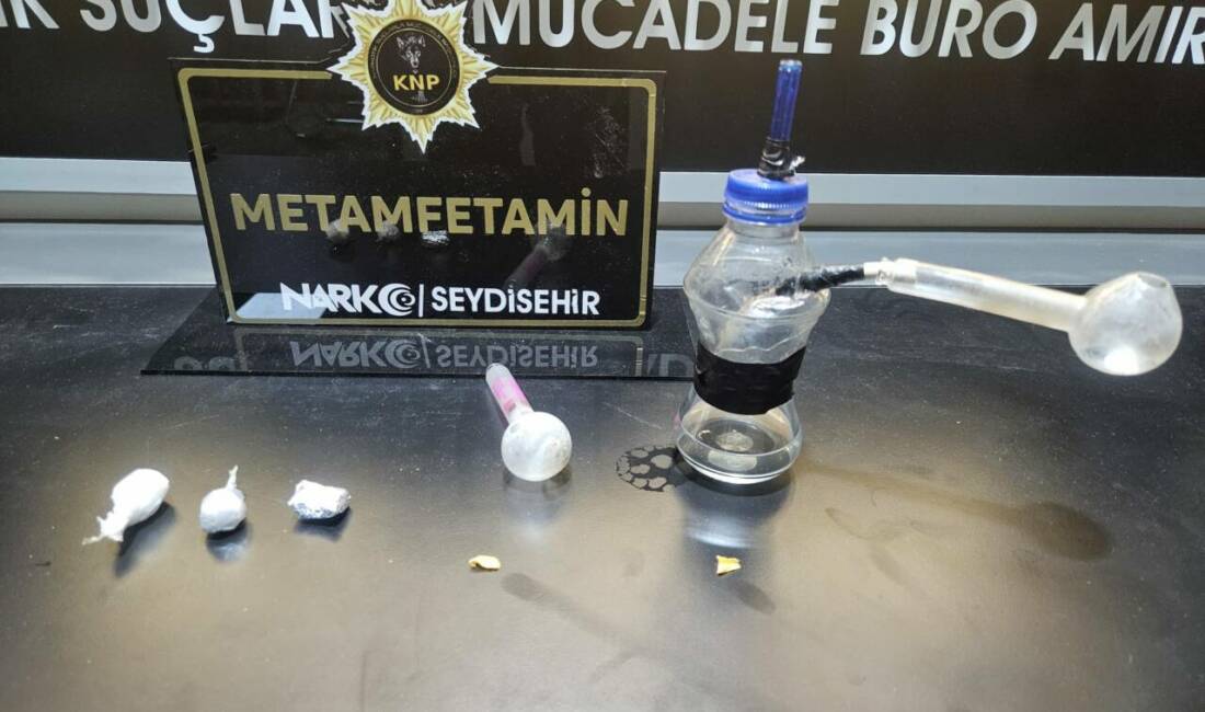 Konya'nın Seydişehir ilçesinde düzenlenen uyuşturucu operasyonunda gözaltına alınan 2 zanlıdan