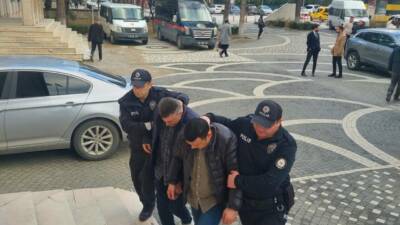 Konya'nın Akşehir ilçesinde düzenlenen silah kaçakçılığı operasyonunda gözaltına alınan 6