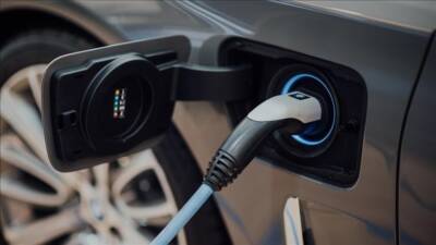 Türkiye, geçen yıl elektrikli otomobil satışlarında yaklaşık 190 bin adetle