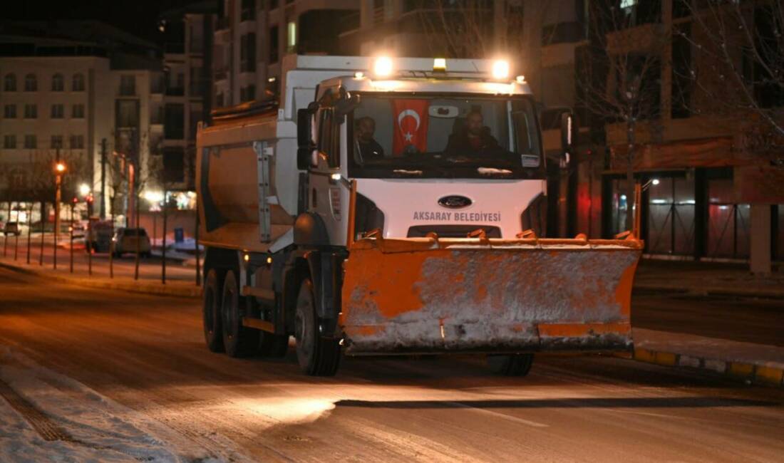 Aksaray’da etkili olan yoğun kar yağışının ardından kent genelinde buzlanma