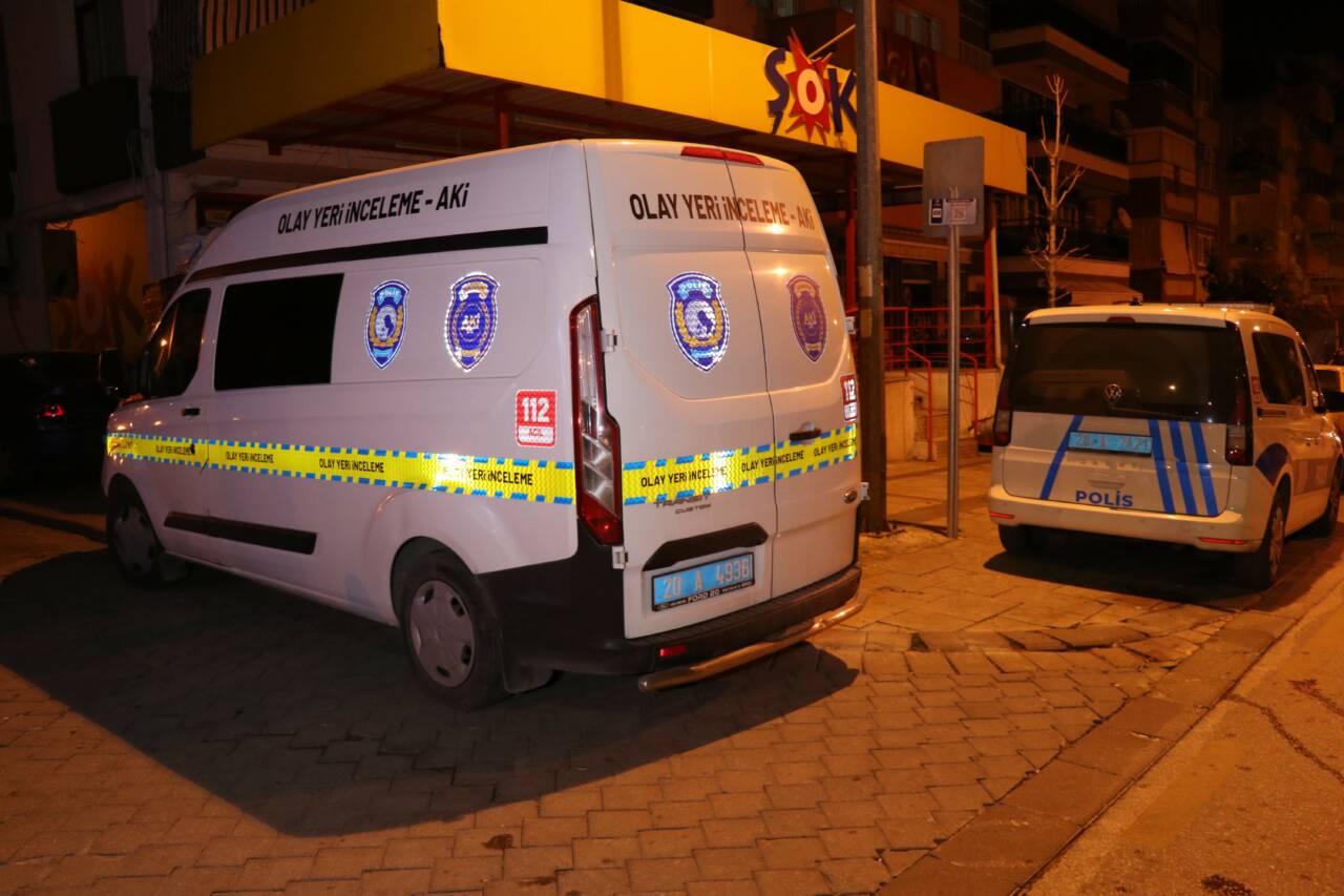 Denizli'de yaşanan olayda sobadan kaynaklı çıkan yangında dumandan etkilenen 93