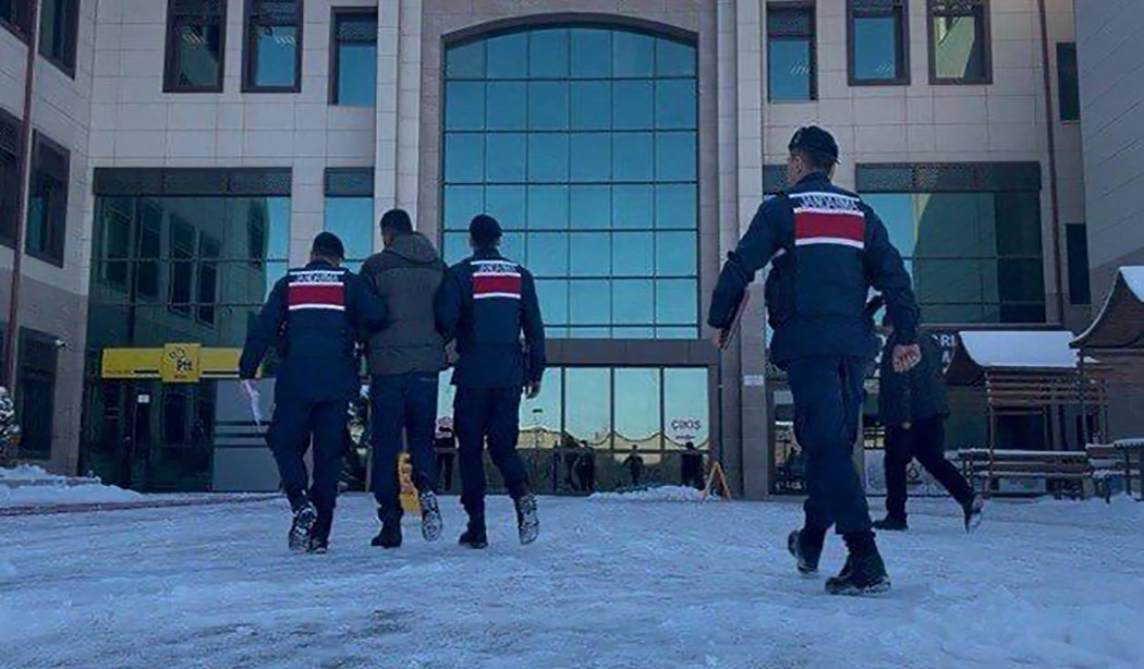 Nevşehir’de İl Jandarma Komutanlığı ekipleri tarafından 30 ayrı suçtan aranan