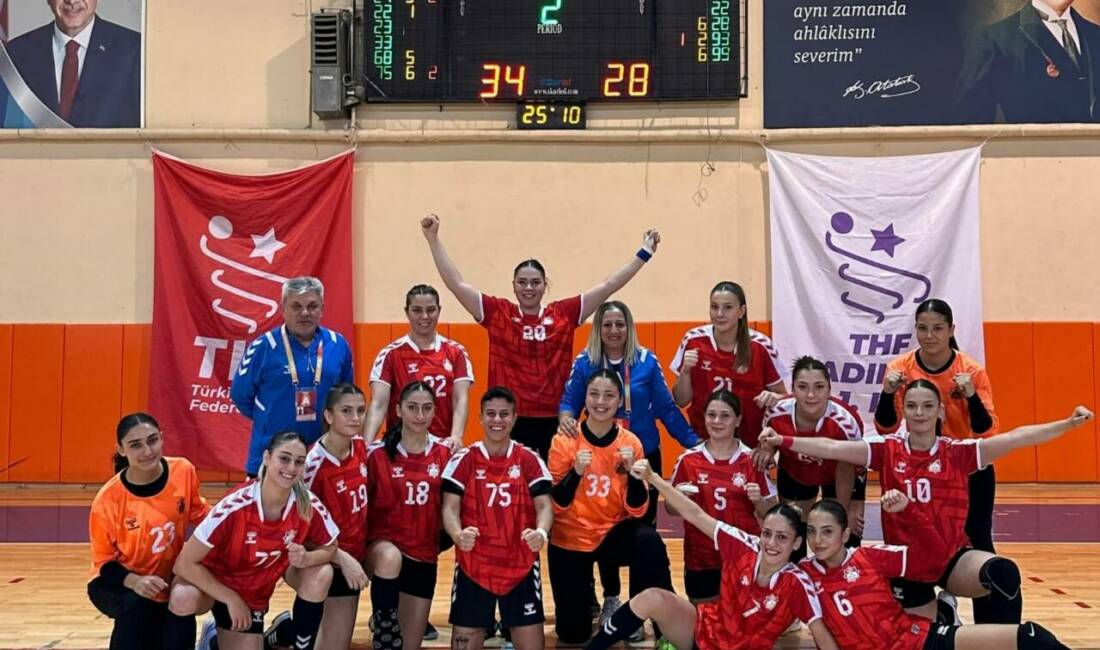 Türkiye Kadınlar Hentbol 1. Ligi 11. hafta mücadelesinde Aksaray Belediyespor,