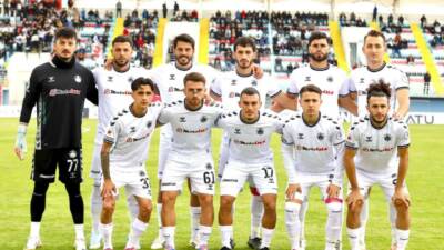 TFF 2. Lig Kırmızı Grup 21. hafta maçında Aksaray Belediyespor,