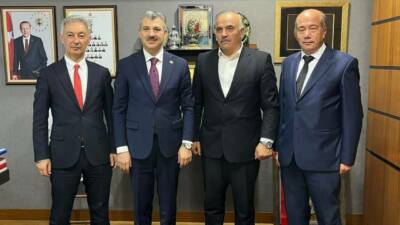 Yenikent Belediye Başkanı Ali Altınsoy, Eskil Belediye Başkanı Mustafa Zavlak