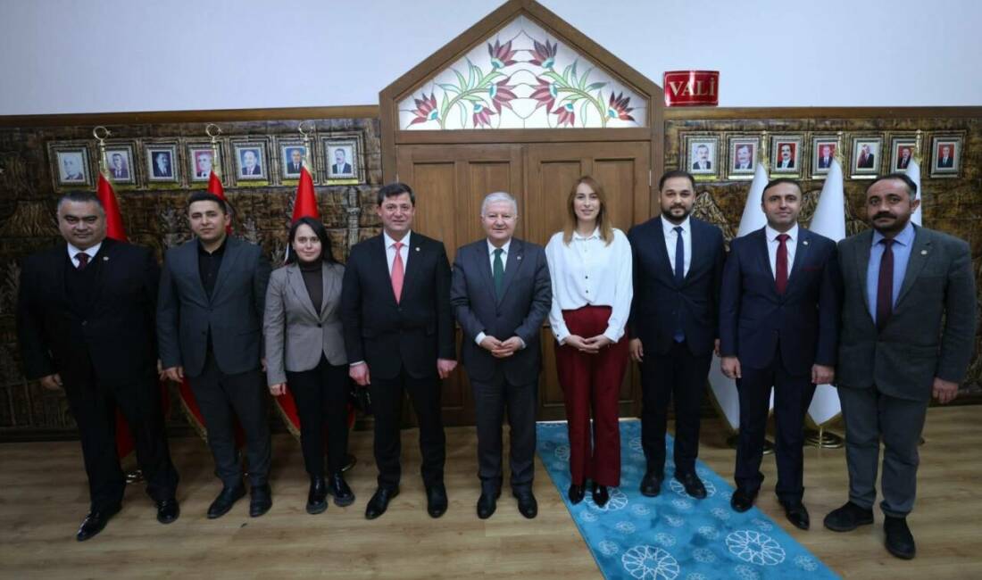 Aksaray Baro yönetimi, Aksaray Valisi Murat Duru’ya hayırlı olsun ziyaretinde