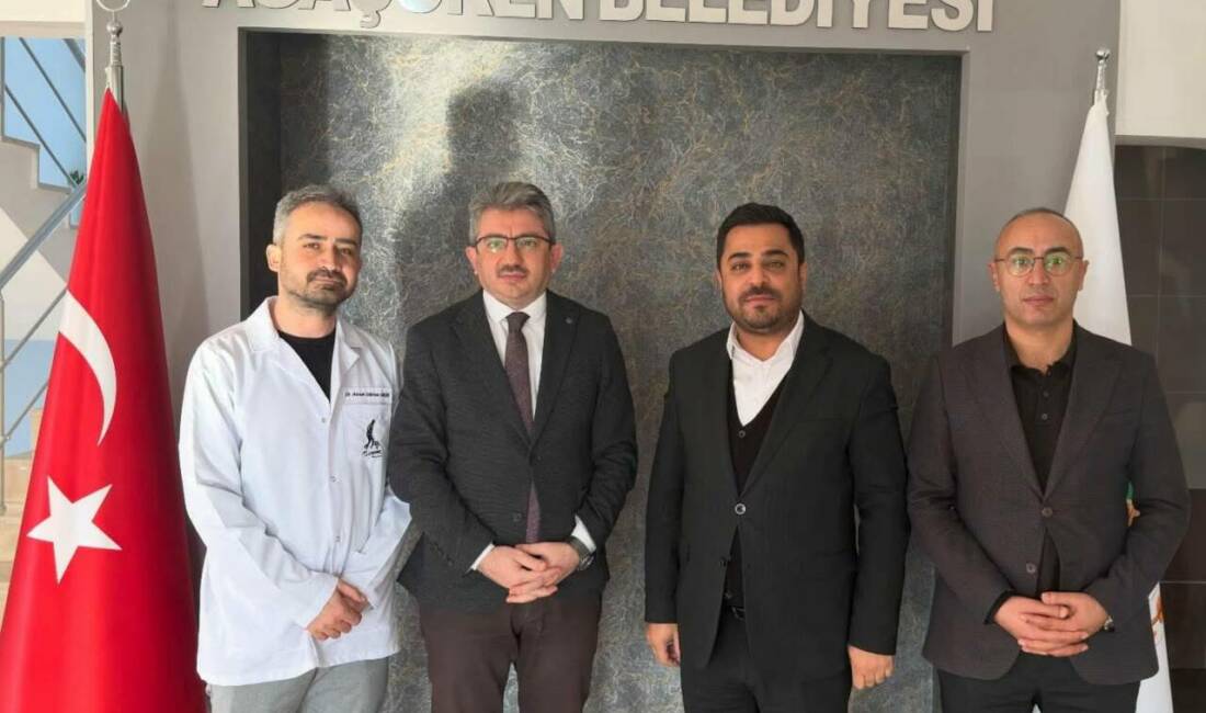 Aksaray İl Sağlık Müdürü Abdullah Güleç ile ilçe sağlık yöneticileri,